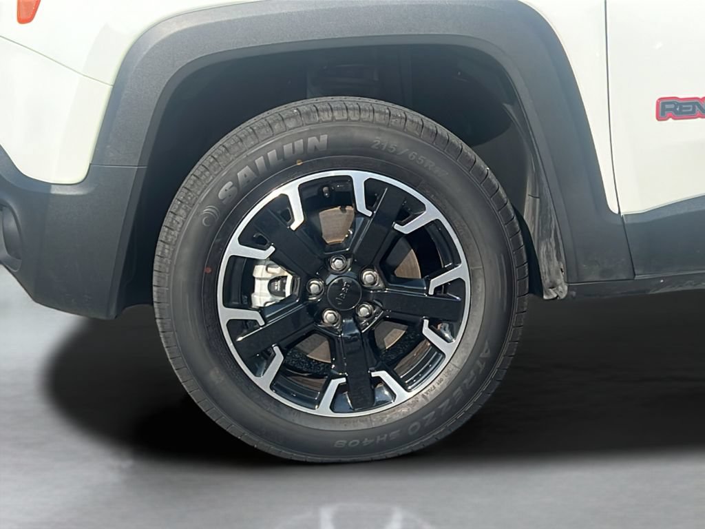 Used 2023 Jeep Renegade Trailhawk AWD/4WD image 25