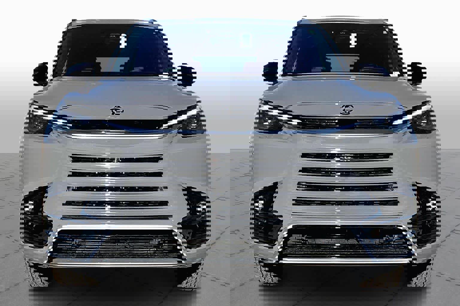 New 2026 Lexus TX 500h AWD image 3