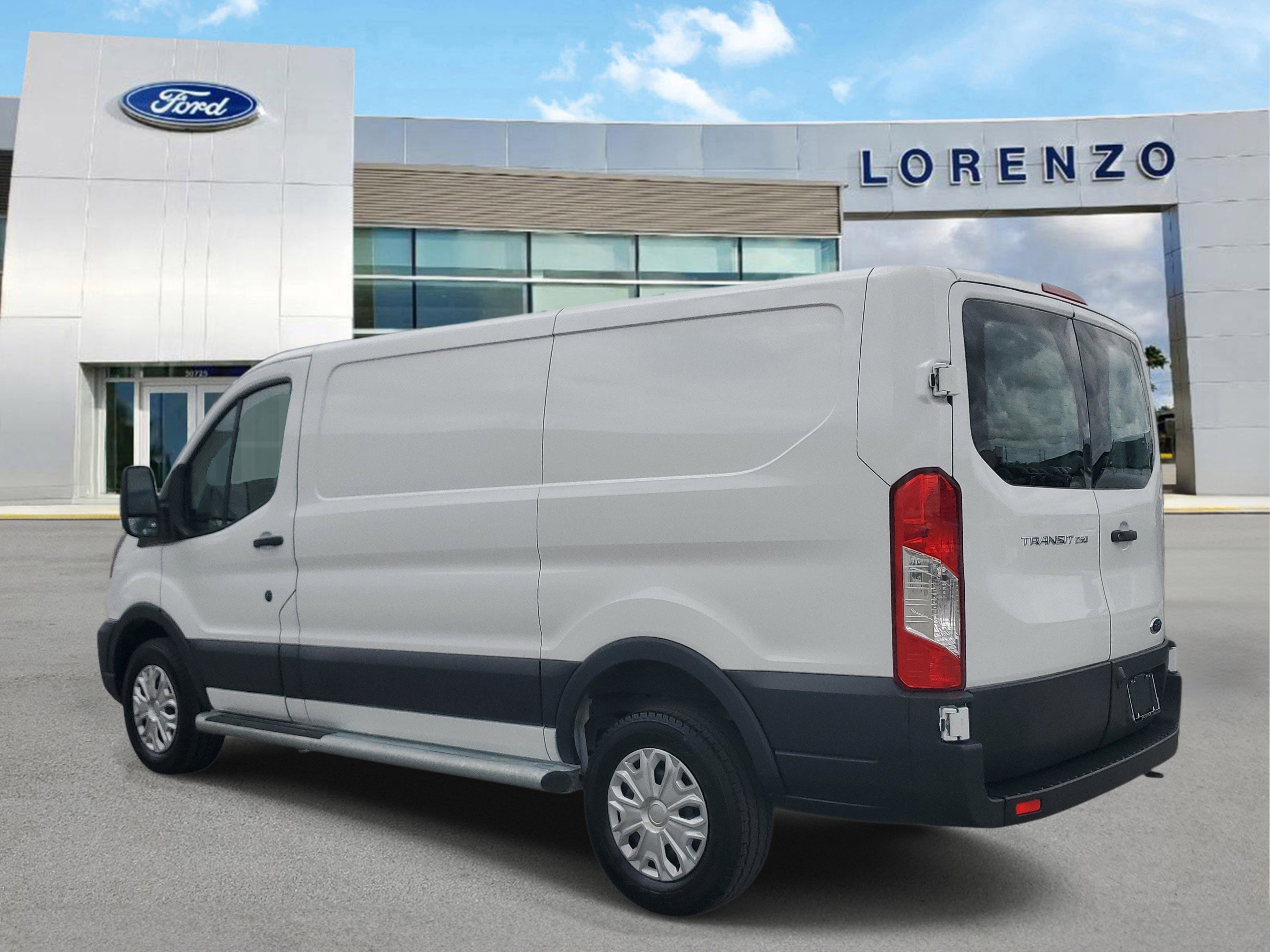 Used 2024 Ford Transit 250 Low Roof w/ Exterior Upgrade Package RWD image 7