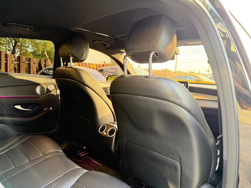 Used 2020 Mercedes-Benz GLC 300 4MATIC Coupe image 27