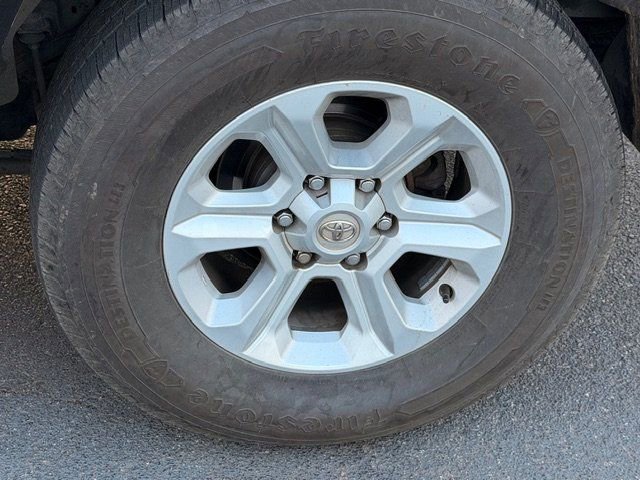 Used 2010 Toyota 4Runner SR5 image 21