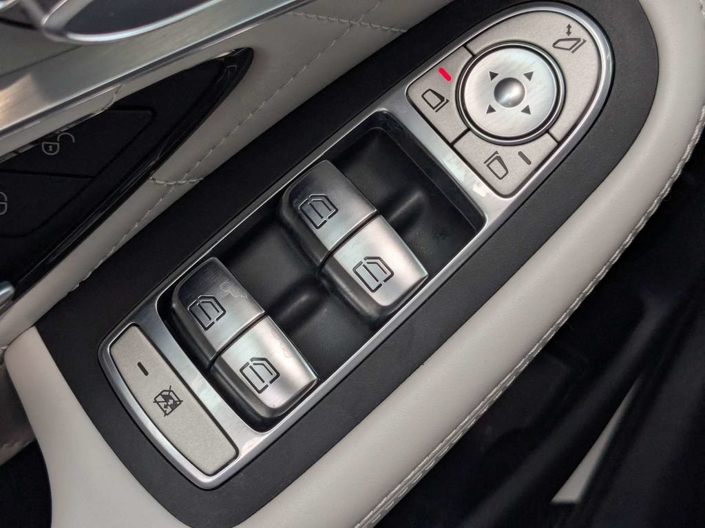 Used 2019 Mercedes-Benz GLC 43 AMG 4MATIC image 32