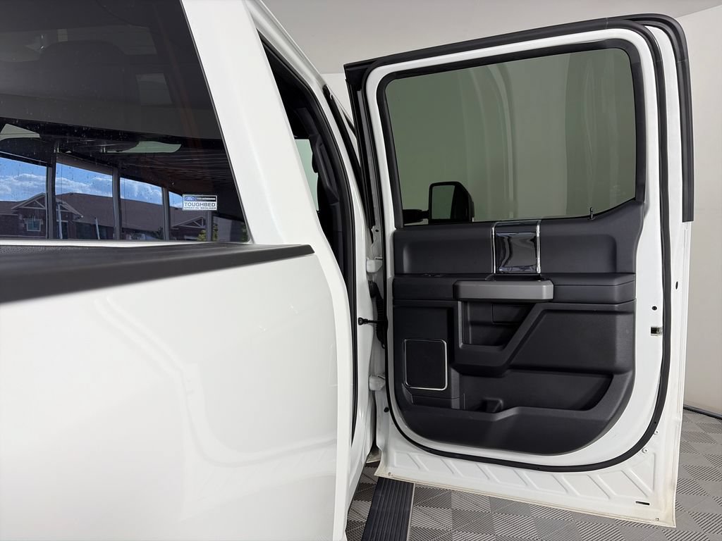 Certified 2020 Ford F250 Platinum w/ FX4 Off-Road Package AWD/4WD image 29