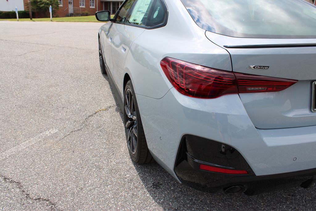 Used 2026 BMW 430i xDrive w/ M Sport Package AWD/4WD image 47