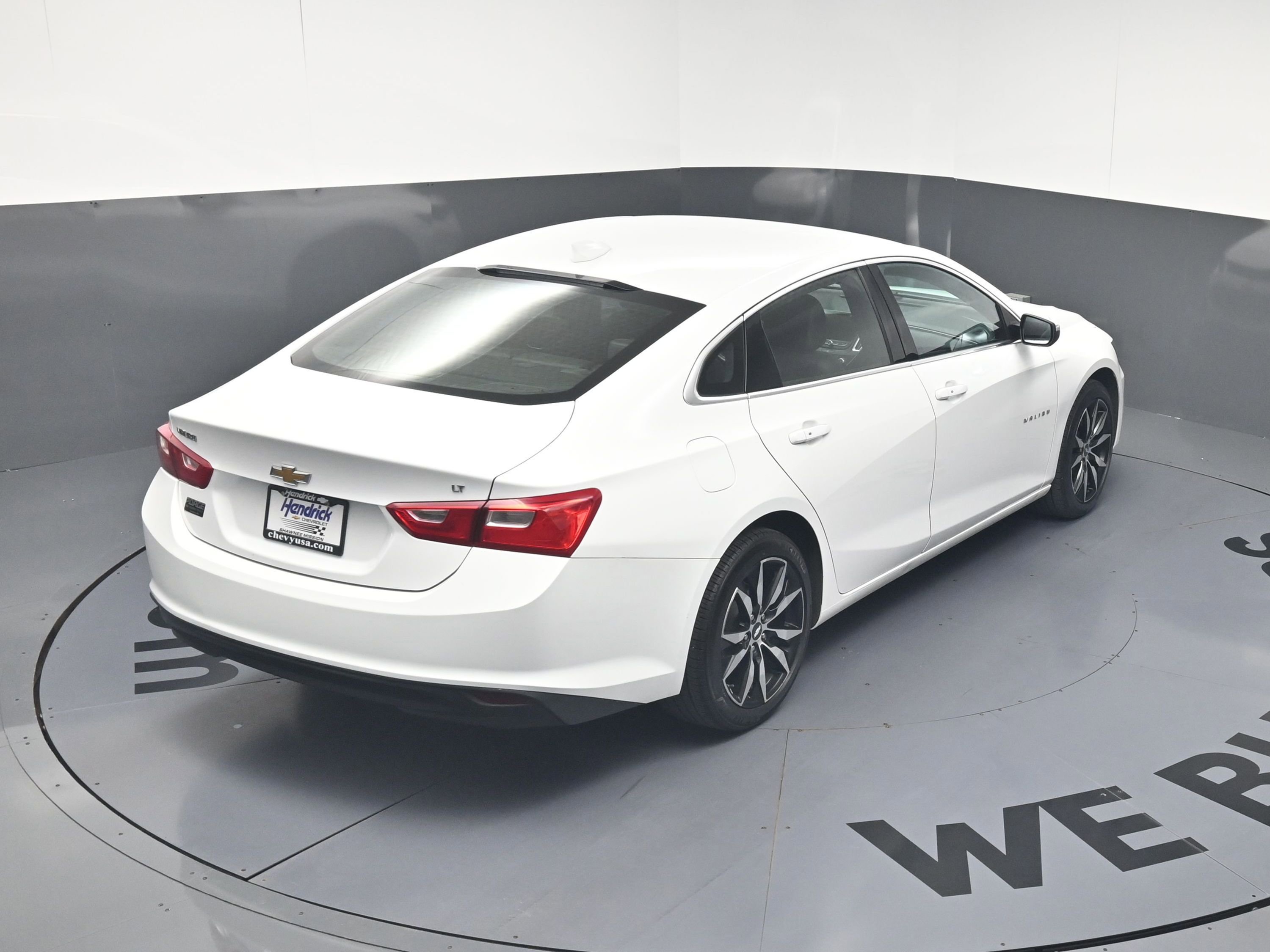 Used 2017 Chevrolet Malibu LT w/ Leather Package FWD image 25