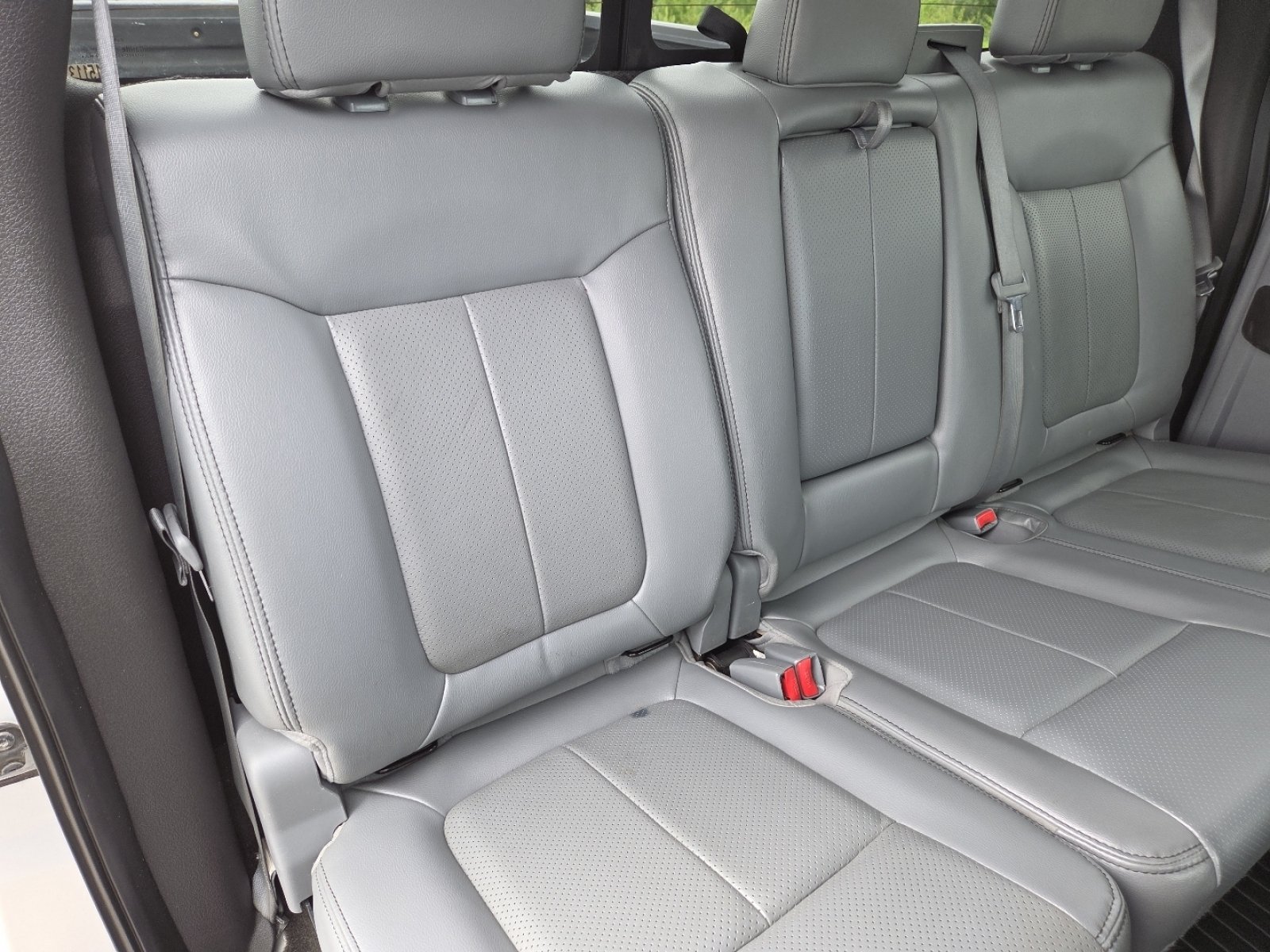Used 2013 Ford F150 Lariat w/ Lariat Chrome Pkg AWD/4WD image 21