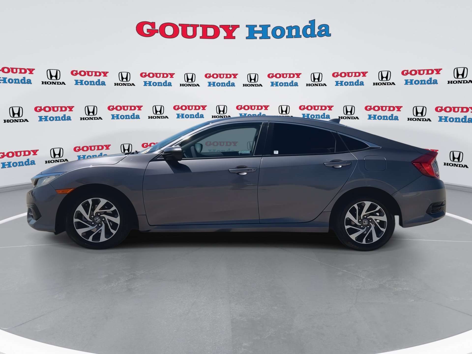 Used 2017 Honda Civic EX image 5