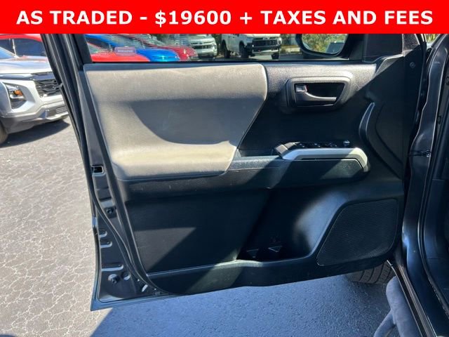 Used 2017 Toyota Tacoma SR5 w/ Tow Package image 12
