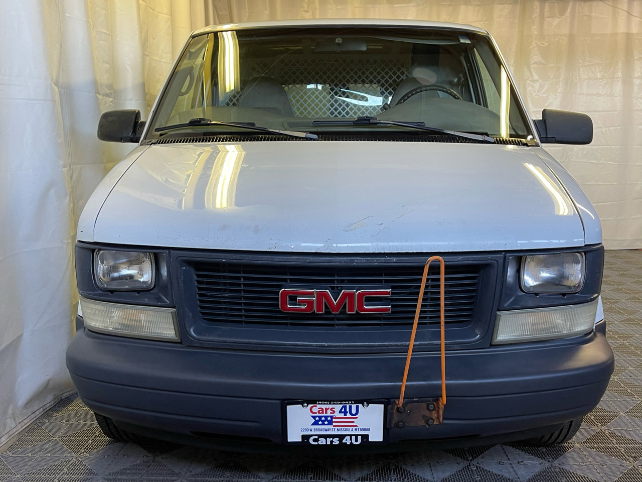 Used 1999 GMC Safari image 2
