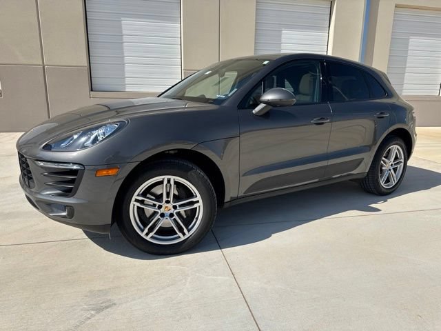 Used 2017 Porsche Macan AWD/4WD image 1