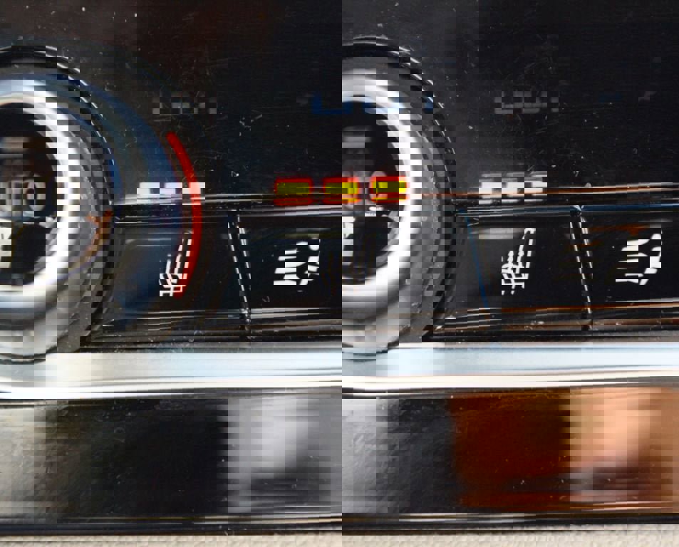 Used 2021 BMW X3 xDrive30i w/ Premium Package image 9