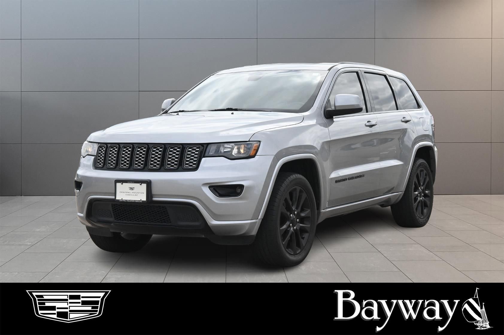Used 2017 Jeep Grand Cherokee Altitude