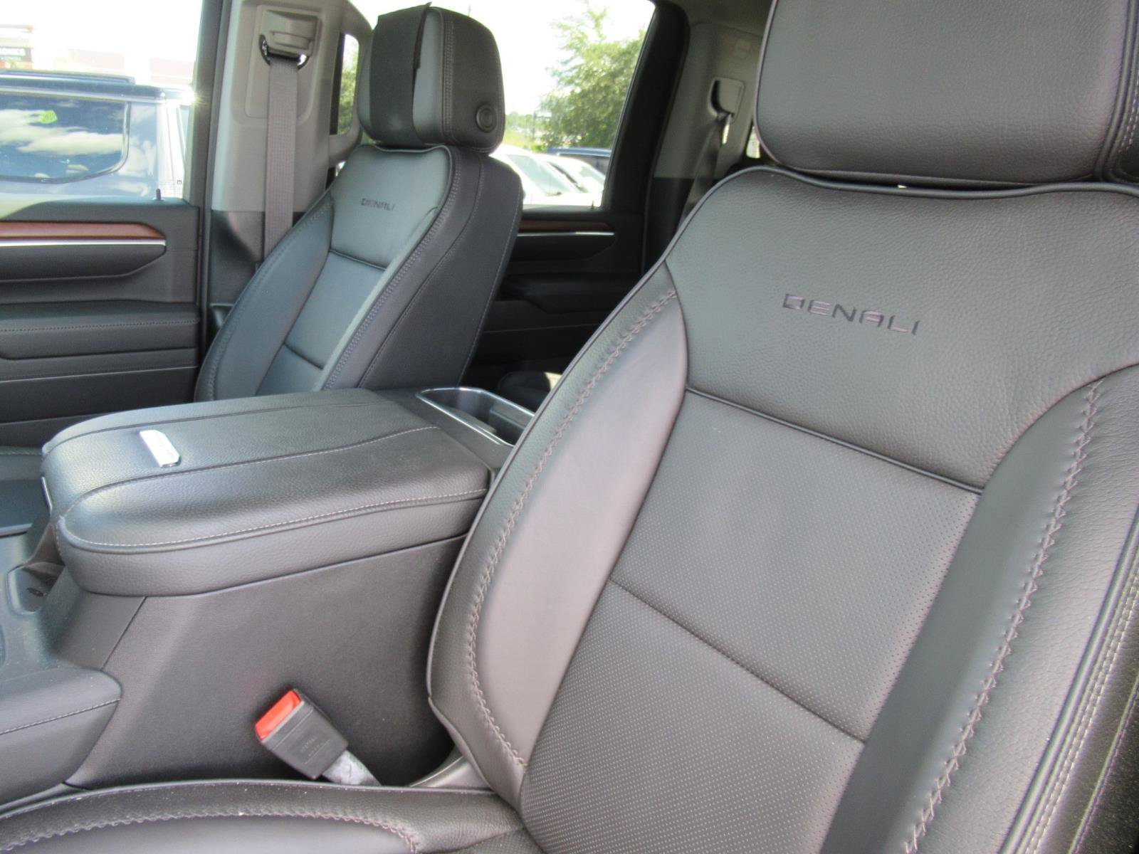 Used 2026 GMC Sierra 2500 Denali w/ Denali Reserve Package AWD/4WD image 20