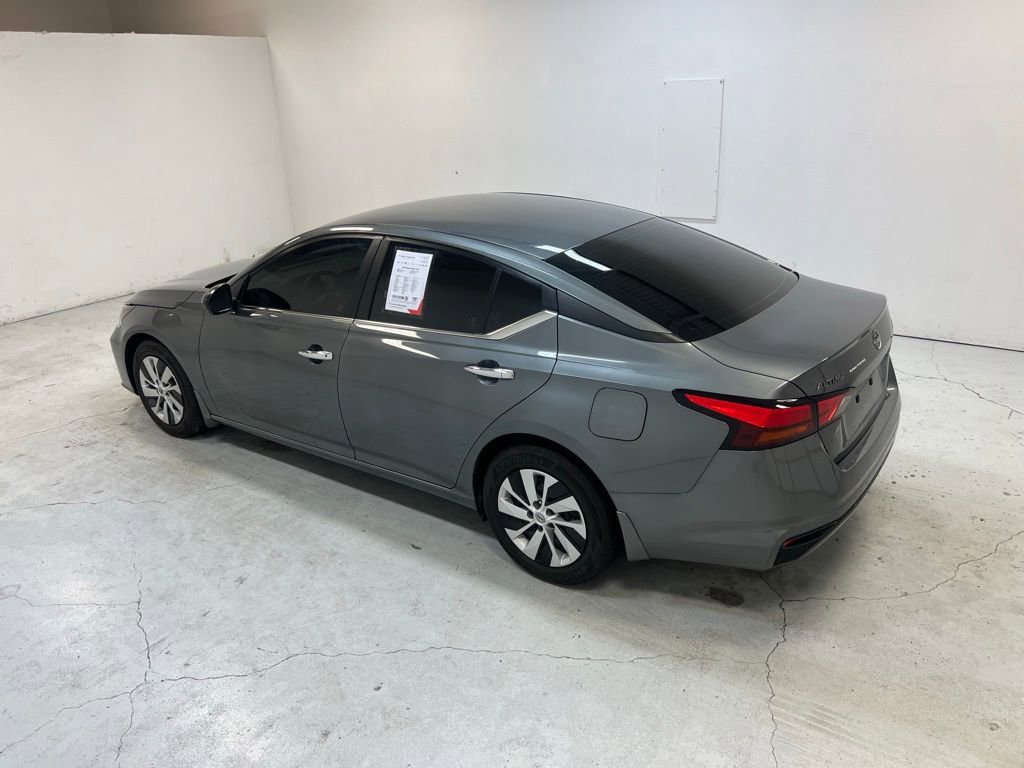 Used 2024 Nissan Altima 2.5 S image 5