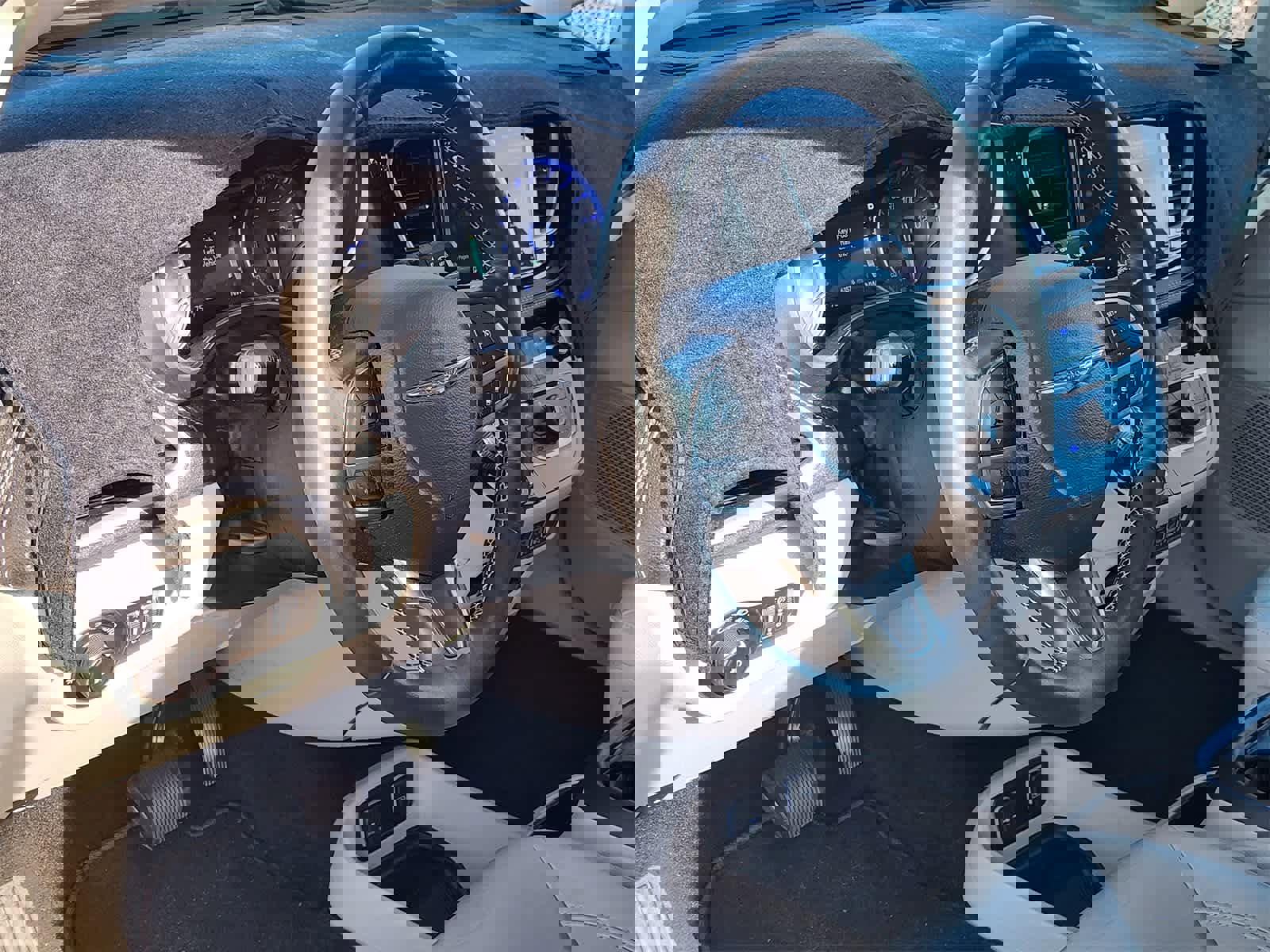 Used 2021 Chrysler Pacifica Touring-L video 2