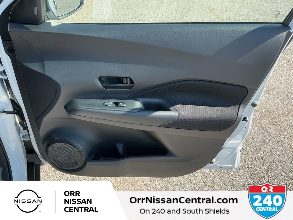 New 2025 Nissan Kicks Play S image 10