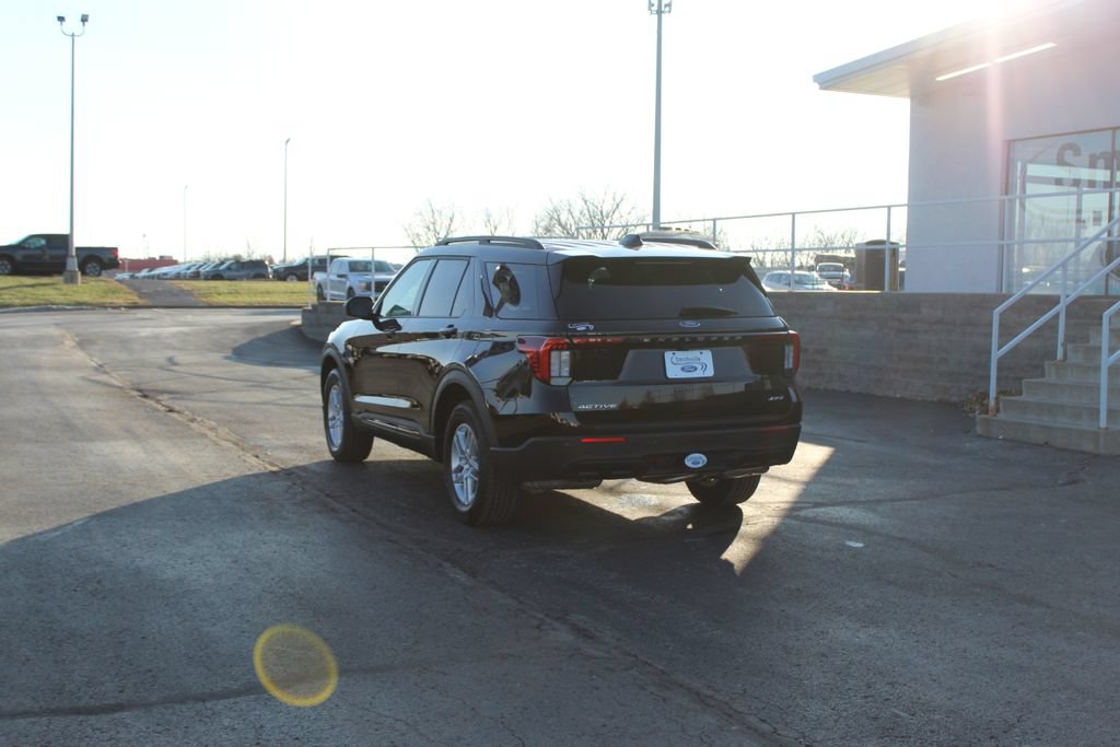 New 2026 Ford Explorer Active AWD/4WD image 5