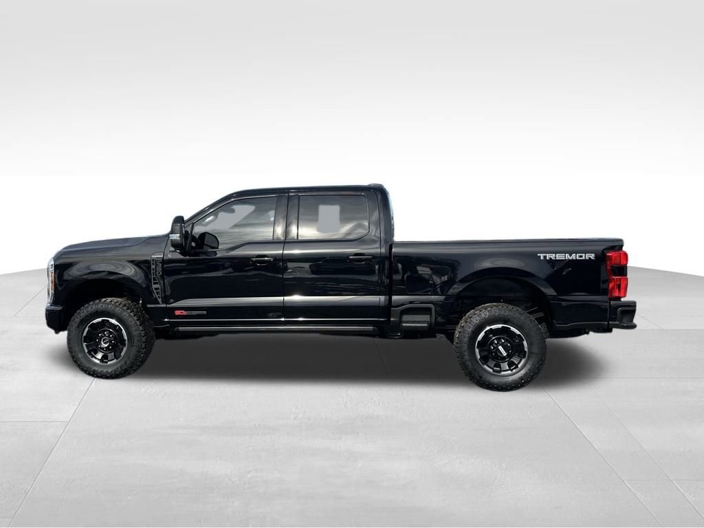 Used 2025 Ford F350 Platinum w/ Tremor Off-Road Package image 15