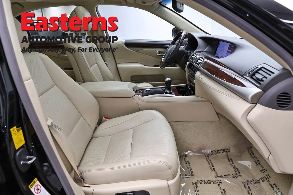 Used 2014 Lexus LS 460 AWD w/ Comfort Package image 29