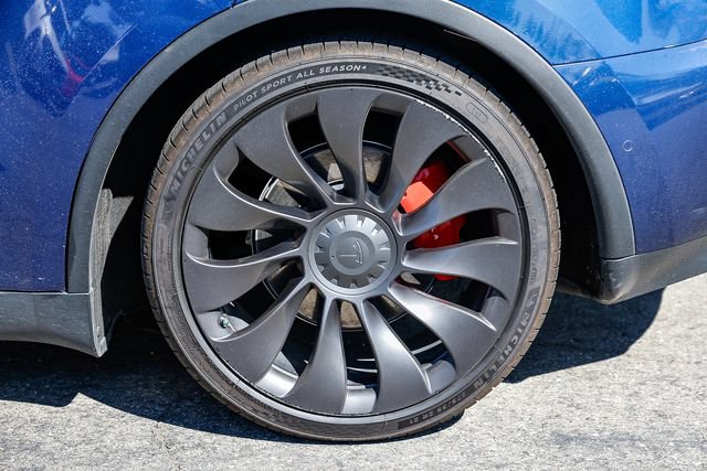 Used 2022 Tesla Model Y Performance AWD/4WD image 11
