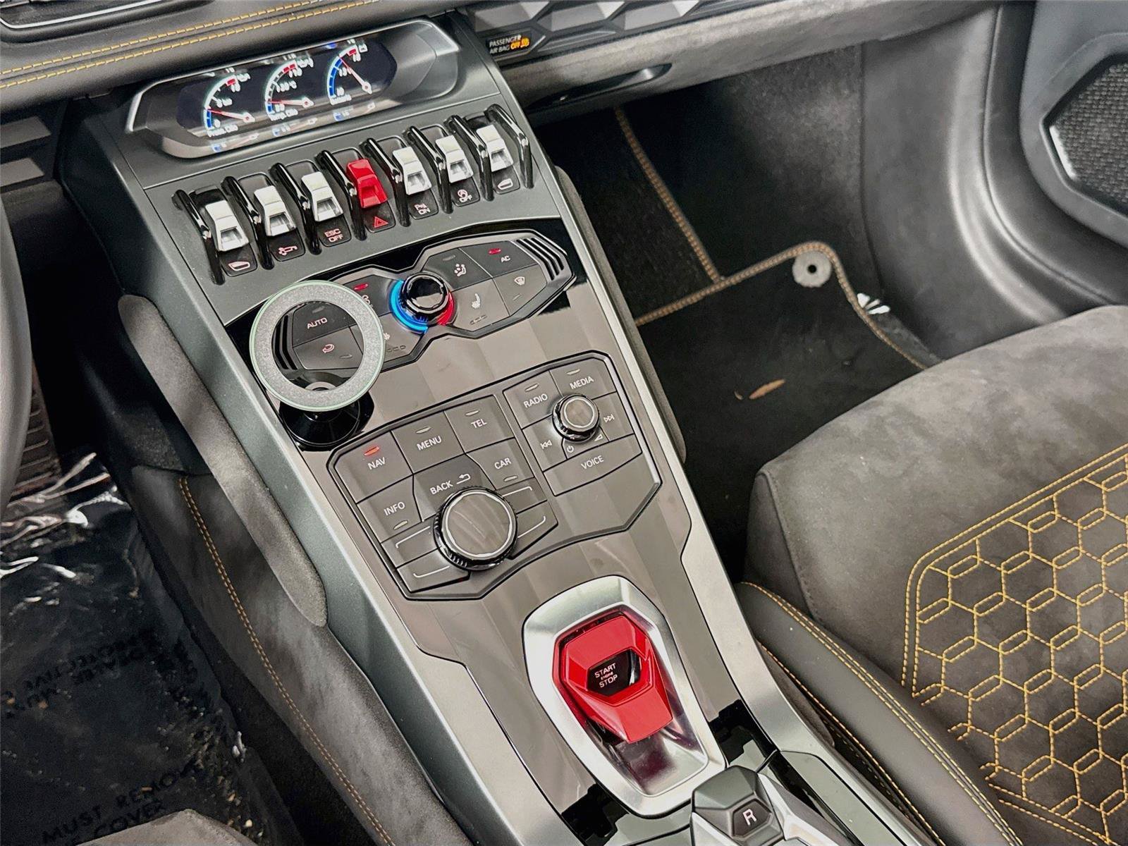 Used 2019 Lamborghini Huracan LP 580-2 RWD image 11