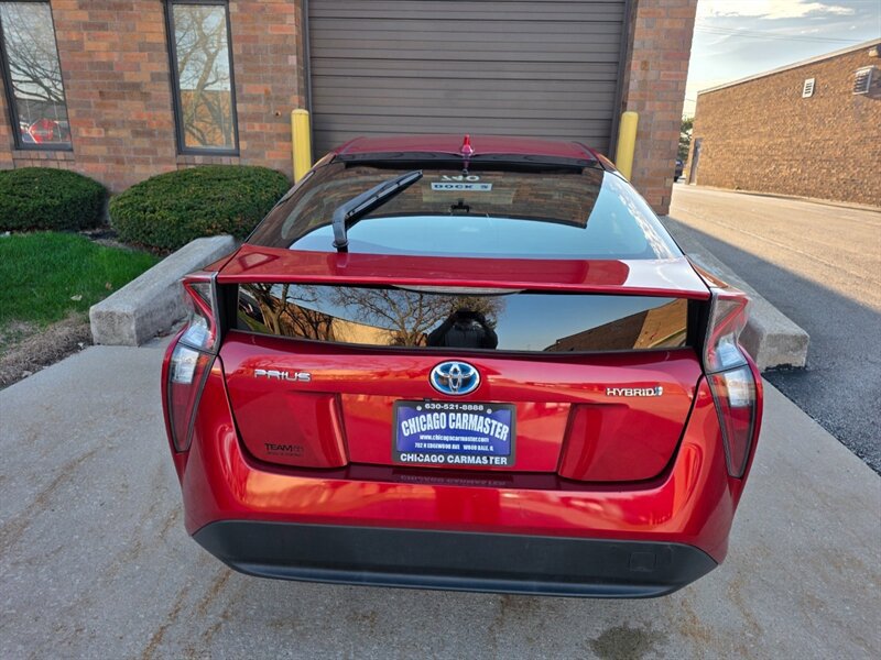 Used 2016 Toyota Prius Three image 8