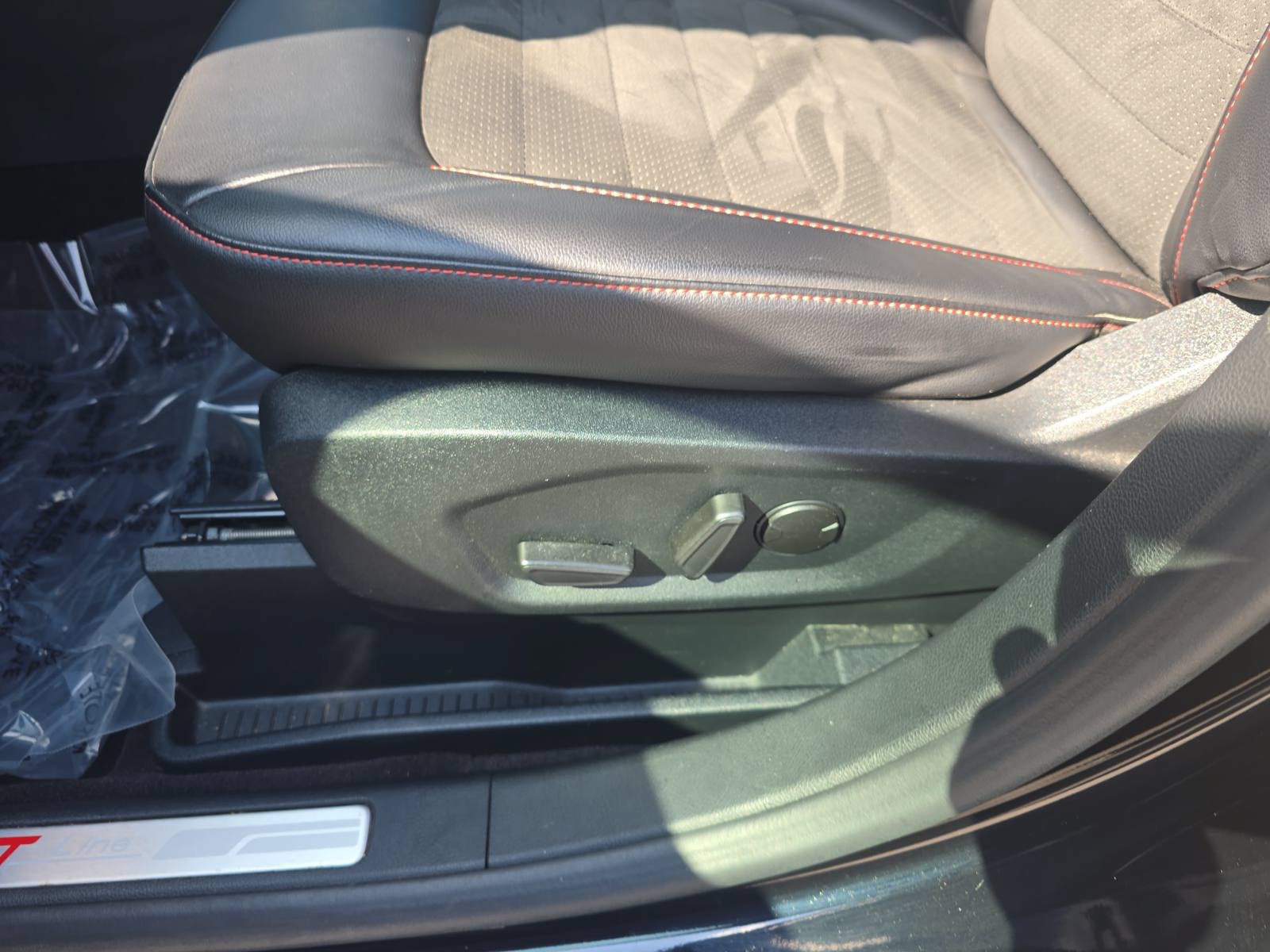 Used 2020 Ford Edge ST-Line FWD image 29