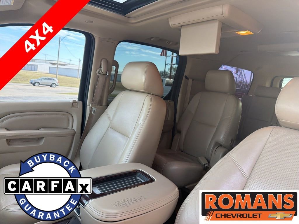 Used 2012 Cadillac Escalade ESV Luxury AWD/4WD image 17