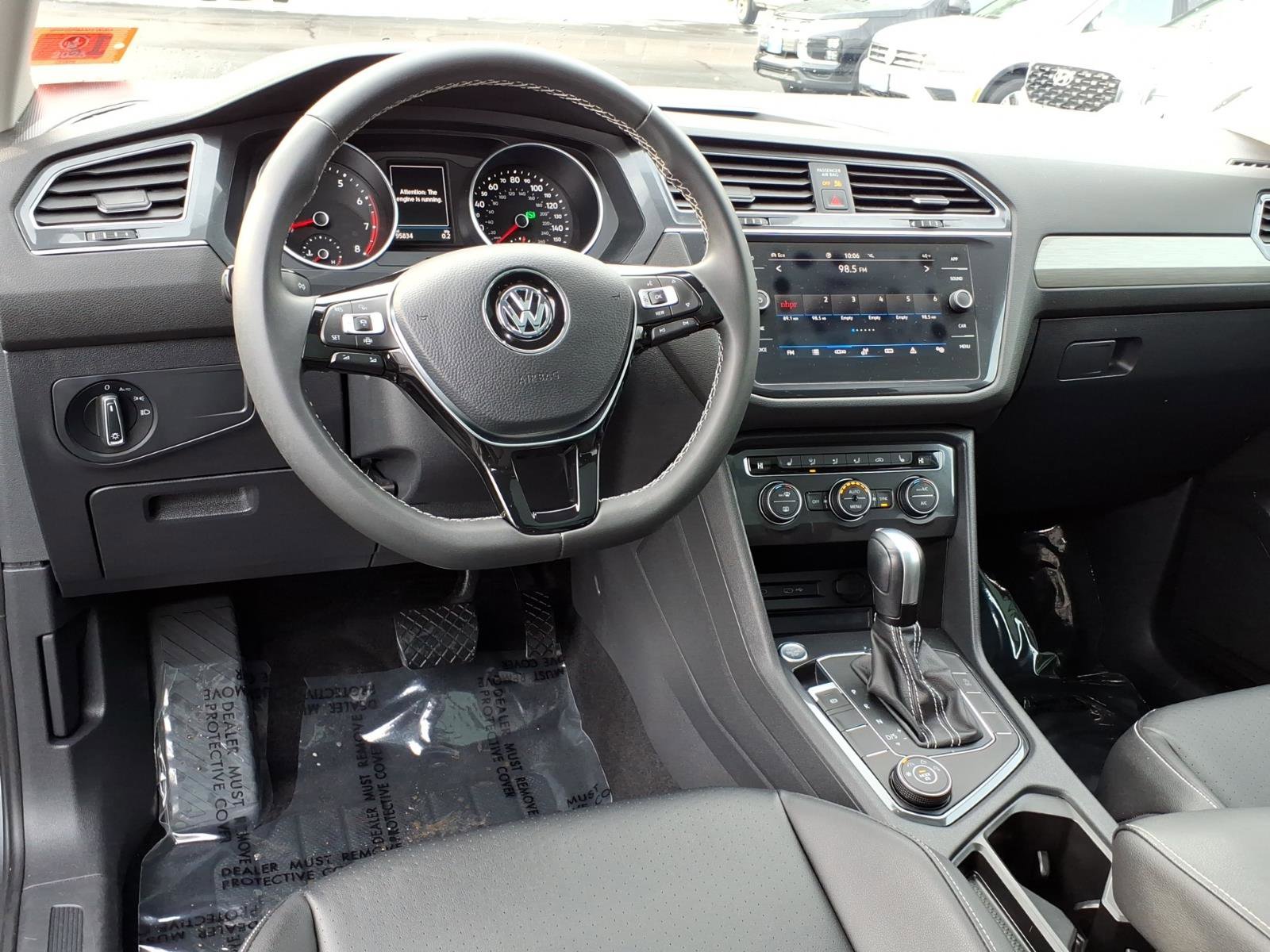 Used 2021 Volkswagen Tiguan SE w/ Panoramic Sunroof Package AWD/4WD image 12
