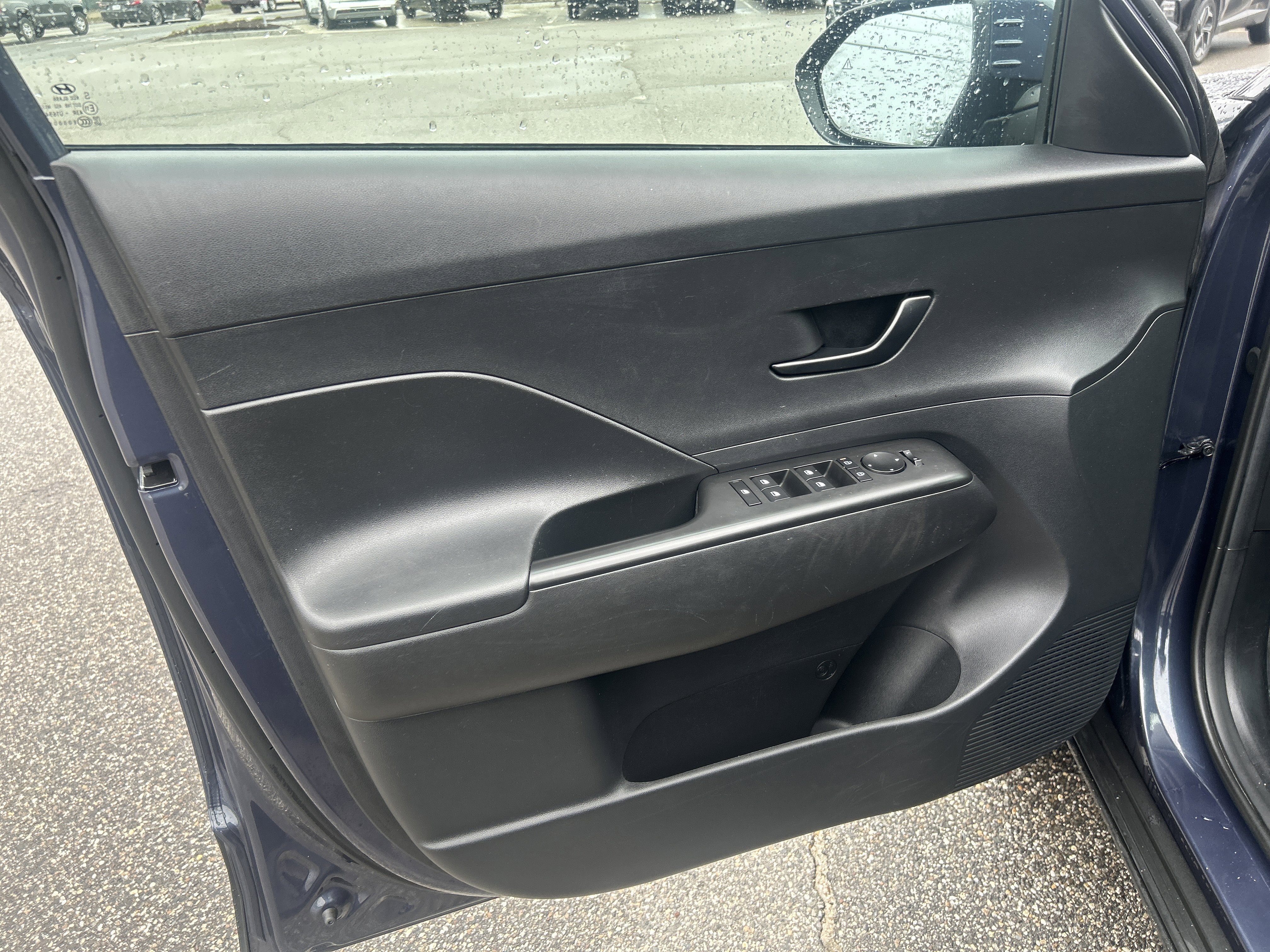 Certified 2024 Hyundai Kona SEL AWD/4WD image 15