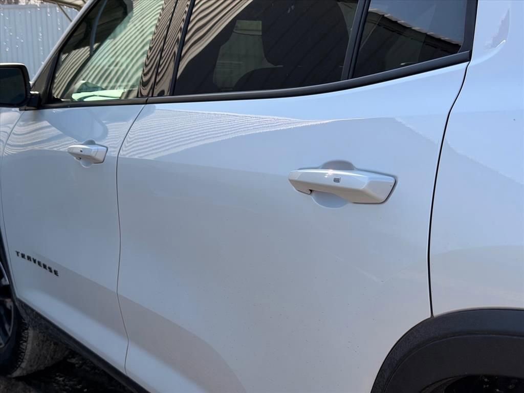 Used 2024 Chevrolet Traverse Z71 w/ Enhanced Driving Package image 25