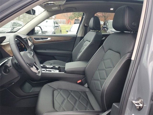 New 2025 Volkswagen Atlas SE image 18