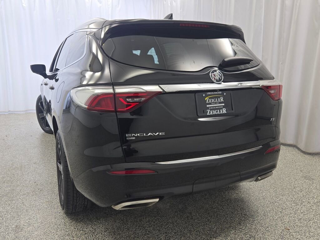 Used 2023 Buick Enclave Essence w/ Experience Buick Package image 15