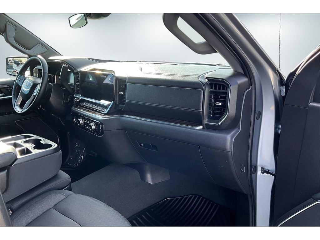 Used 2024 GMC Sierra 1500 Elevation image 24