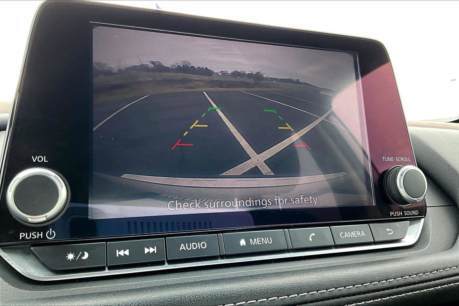 Used 2023 Nissan Rogue SV image 22