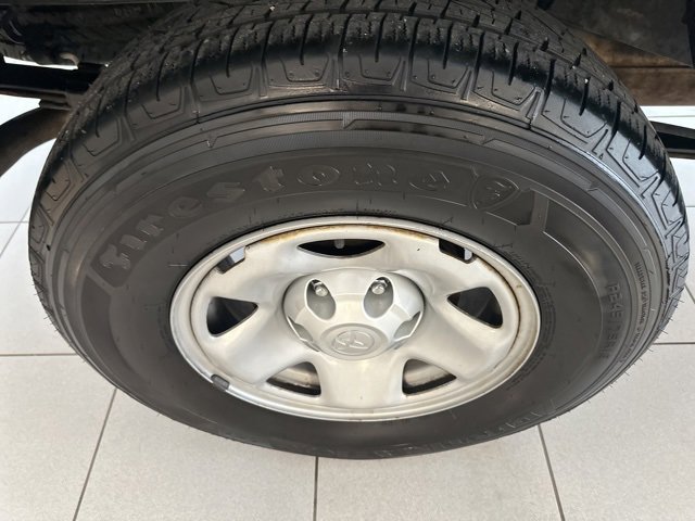 Used 2017 Toyota Tacoma SR image 17