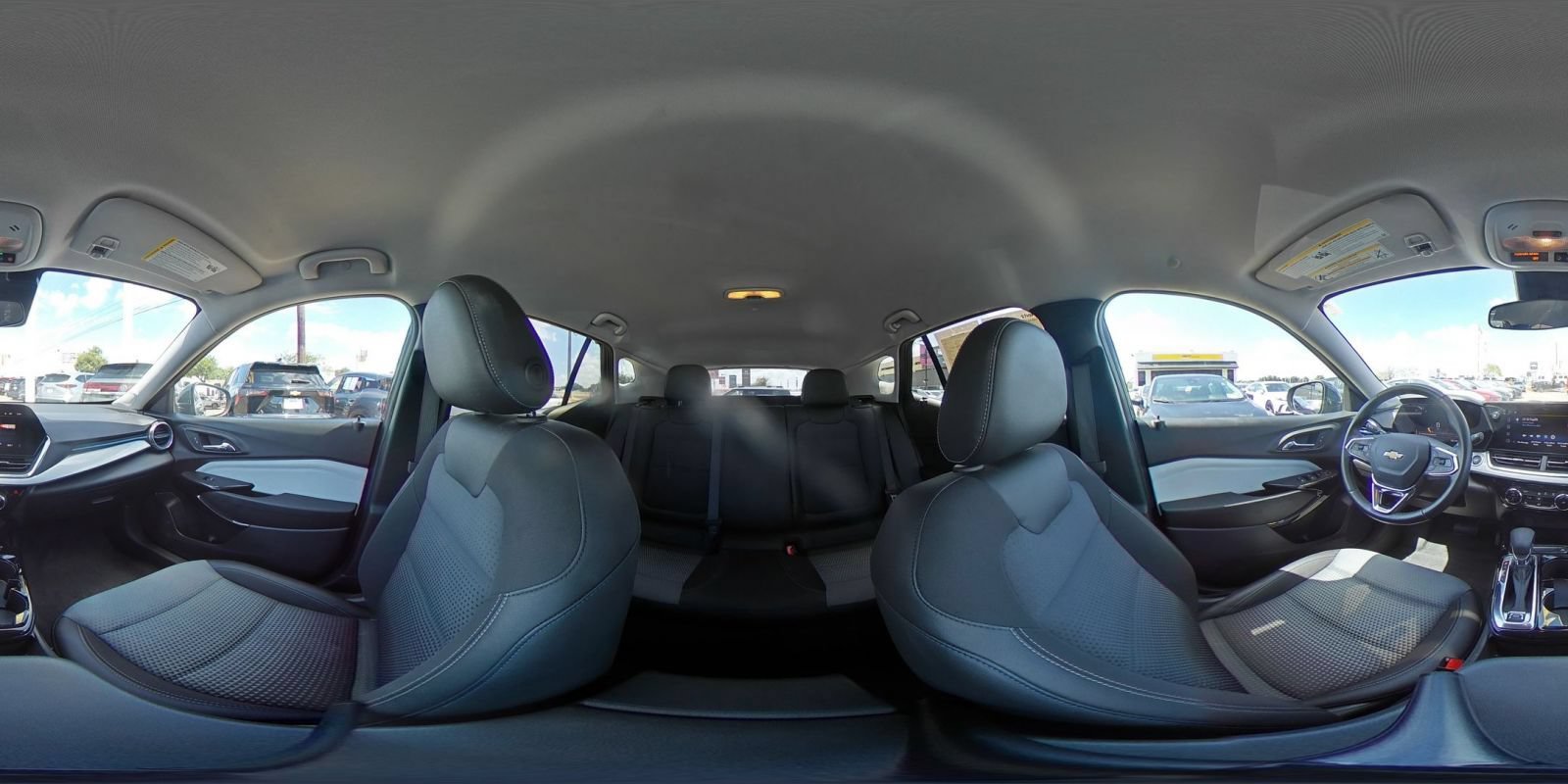 Used 2025 Chevrolet Trax LT w/ LT Convenience Package FWD image 36
