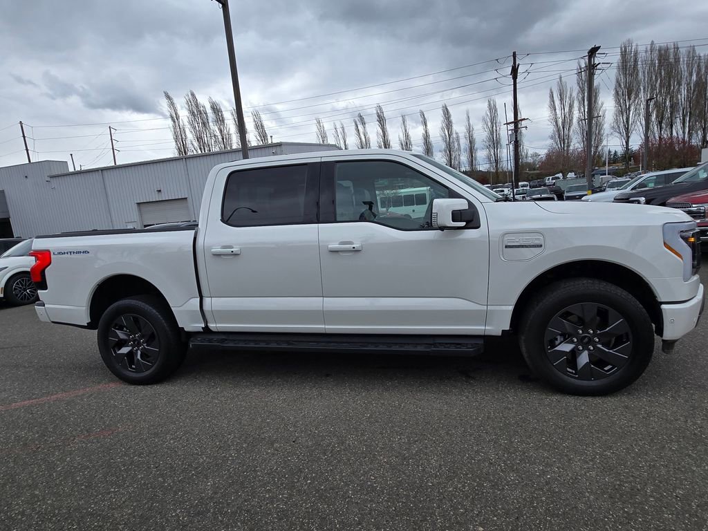 Used 2023 Ford F150 Lightning Lariat w/ Equipment Group 511A High image 4