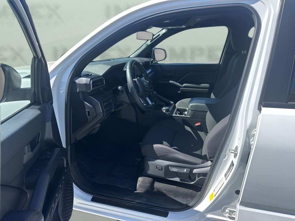 Used 2025 Toyota 4Runner SR5 image 9