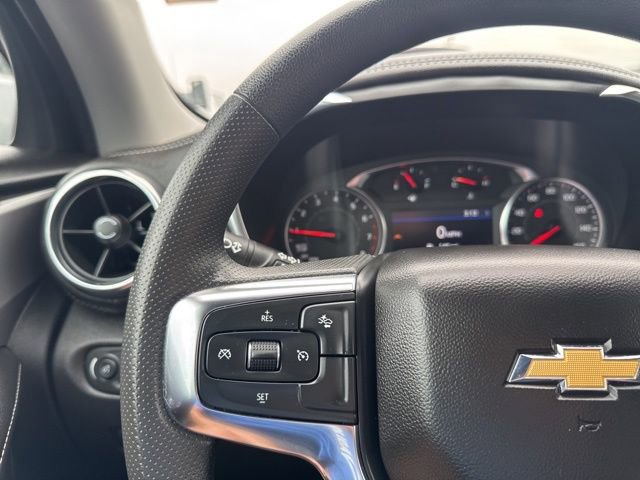 Used 2025 Chevrolet Blazer LT AWD/4WD image 1