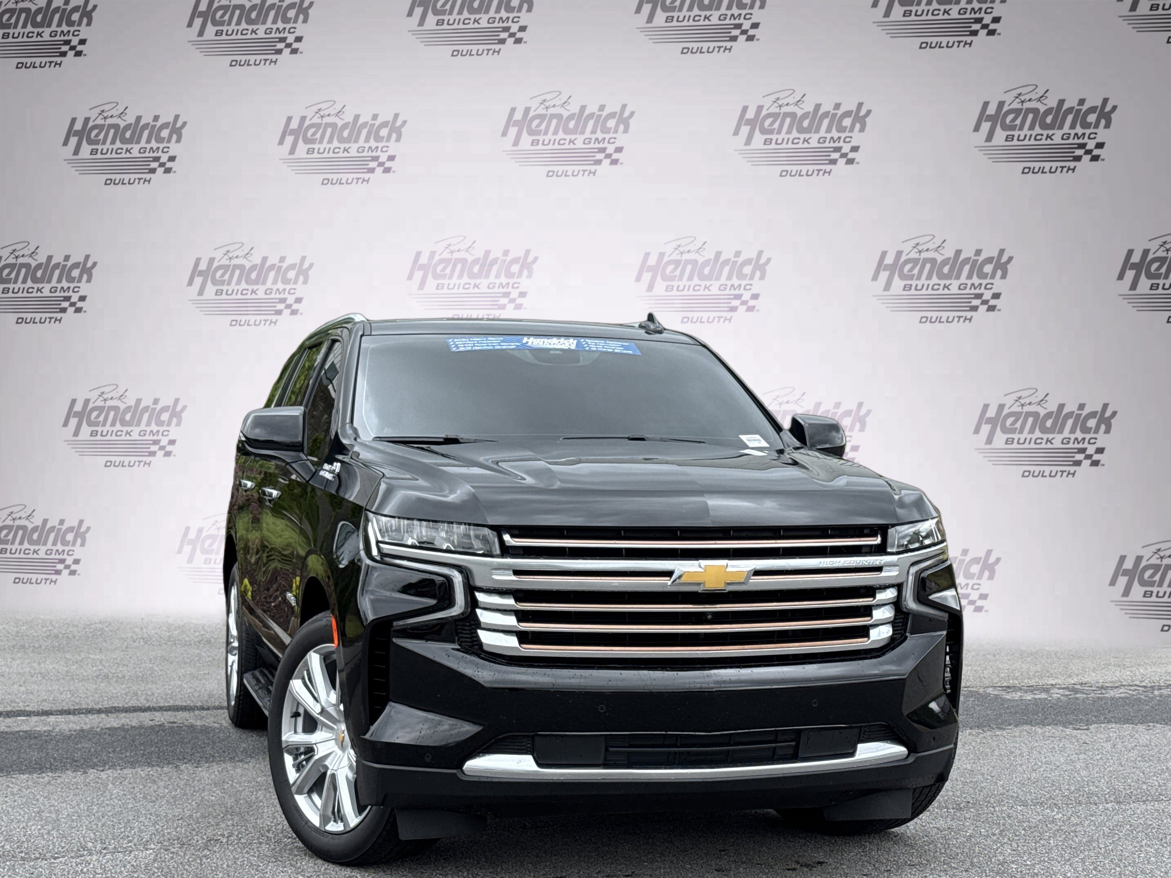 Used 2023 Chevrolet Tahoe High Country w/ Advanced Technology Package AWD/4WD image 2