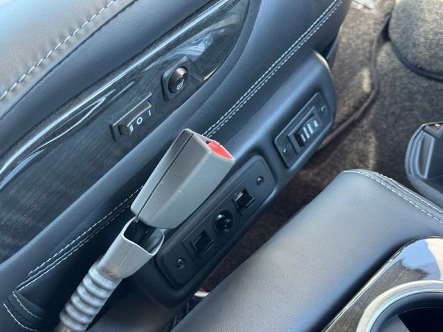 New 2025 Chevrolet Express 2500 Extended w/ Driver Convenience Package image 32