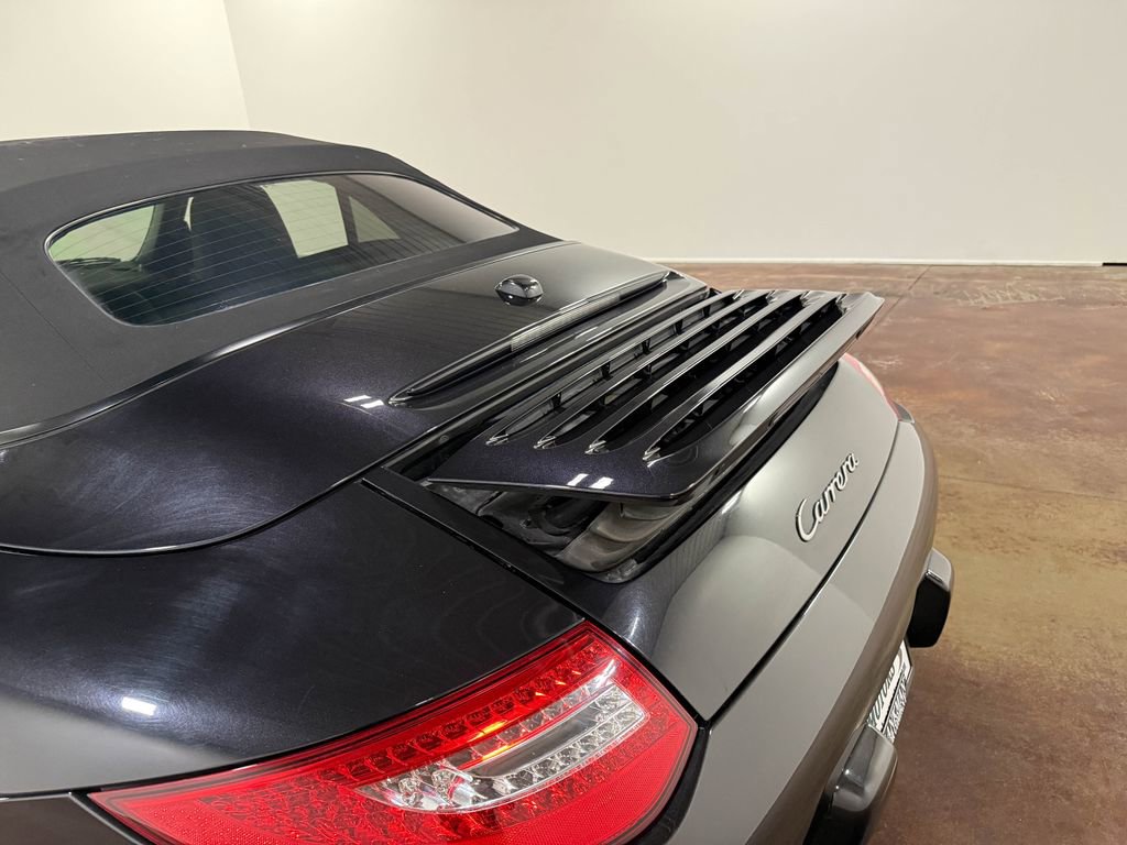 Used 2009 Porsche 911 Carrera RWD image 40