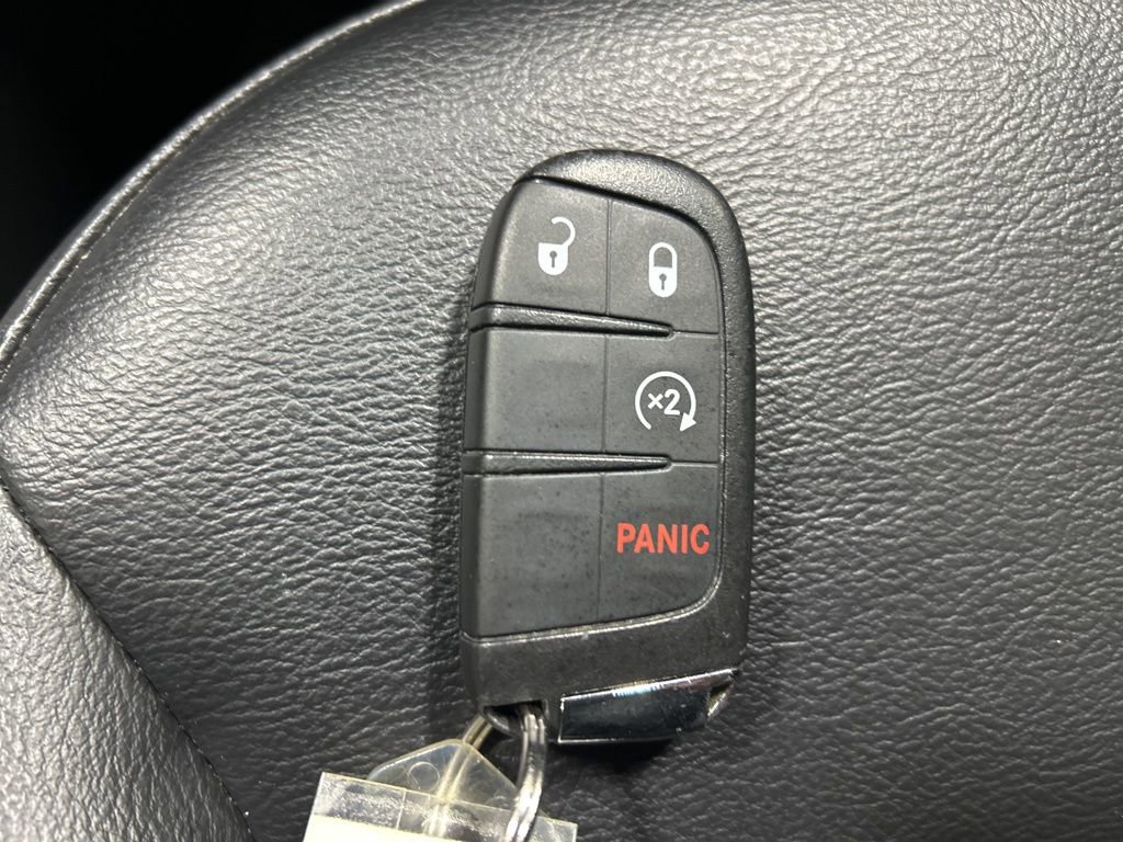 Used 2018 Jeep Compass Latitude w/ Cold Weather Group image 27