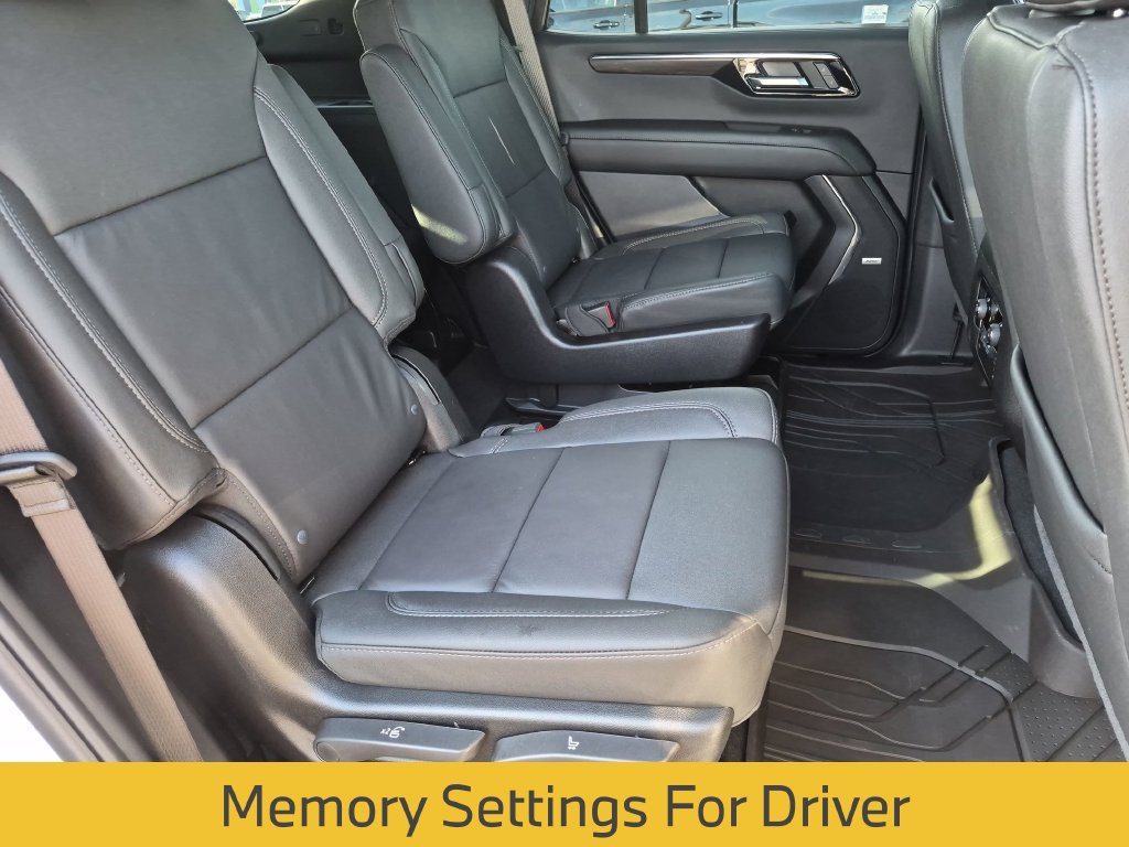 Used 2026 Chevrolet Tahoe LT w/ Comfort Package AWD/4WD image 32