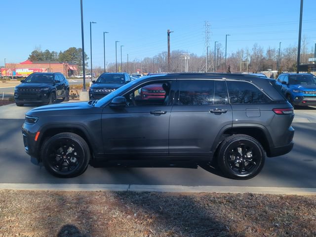 New 2026 Jeep Grand Cherokee Altitude AWD/4WD image 10