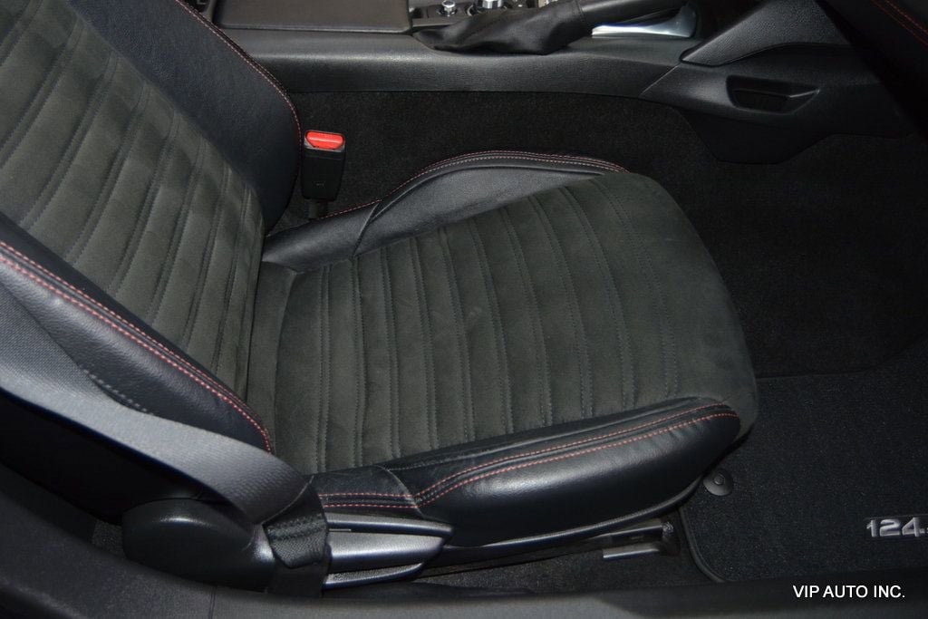 Used 2017 FIAT 124 Spider Abarth RWD image 22