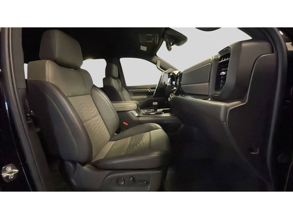 Used 2024 Chevrolet Silverado 1500 ZR2 w/ Technology Package image 16