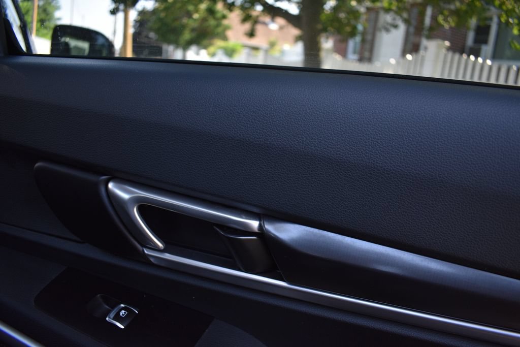 Used 2025 Kia Telluride S FWD image 26