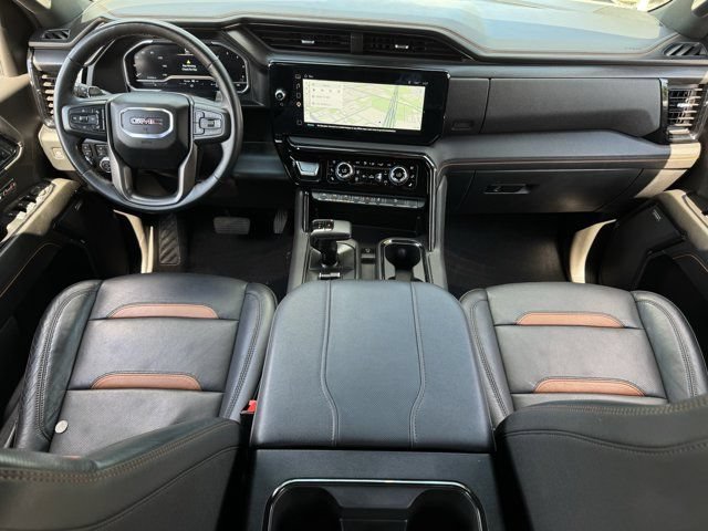 Used 2024 GMC Sierra 1500 AT4 w/ AT4 Premium Package AWD/4WD image 11